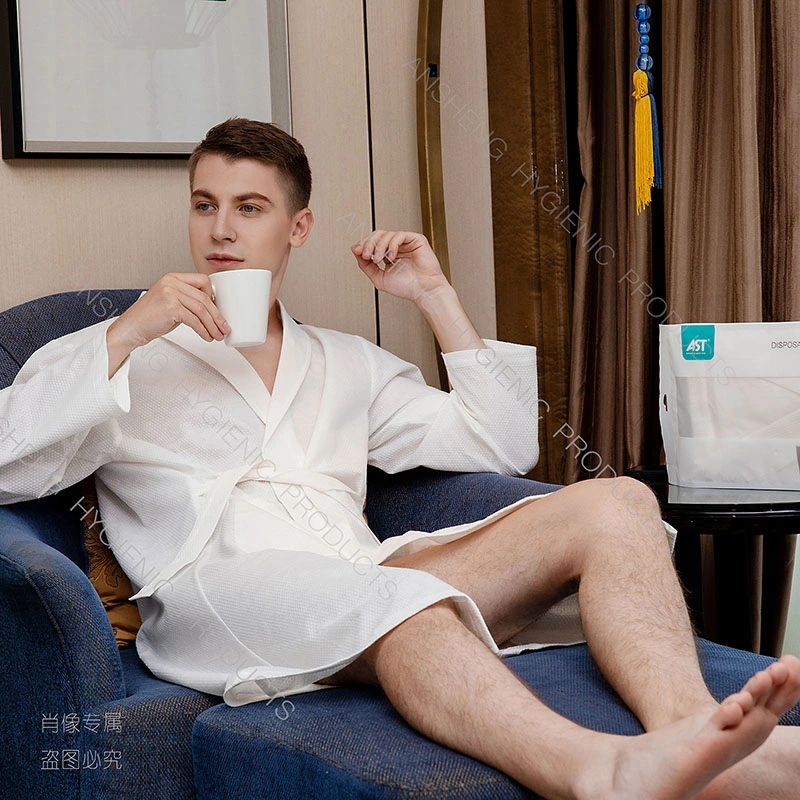 Disposable Men′s Multi-Style Bathrobe Non-Woven Fabric Sleepwear